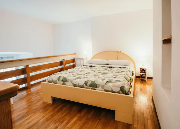 Re - Lakeside L&b Apartament *